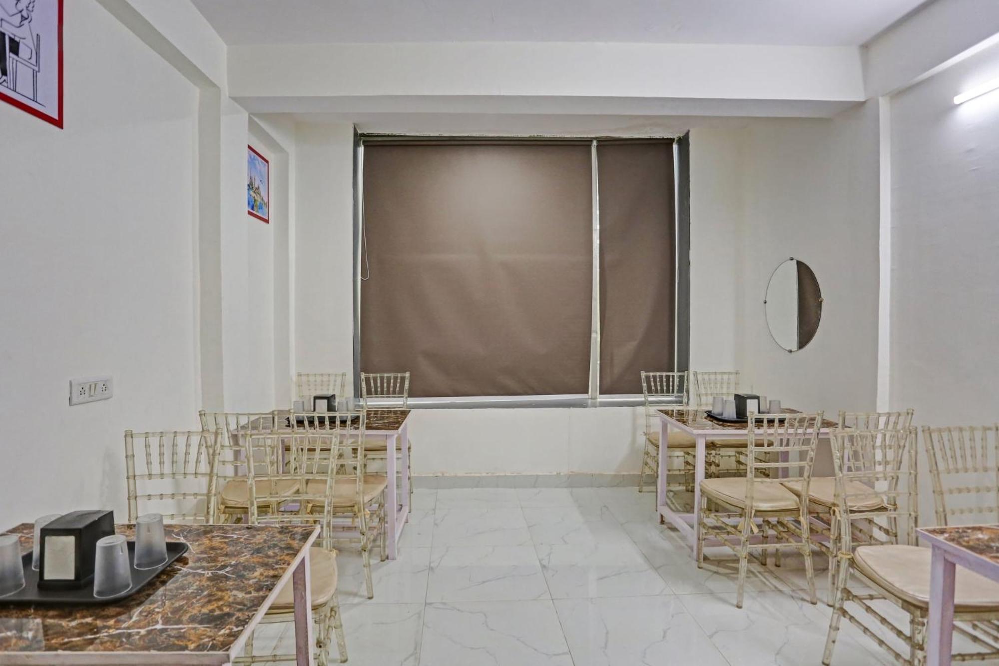 Hotel O Heritage Inn Нойда Экстерьер фото